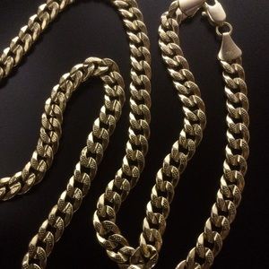 Cuban link 18k gold chain necklace